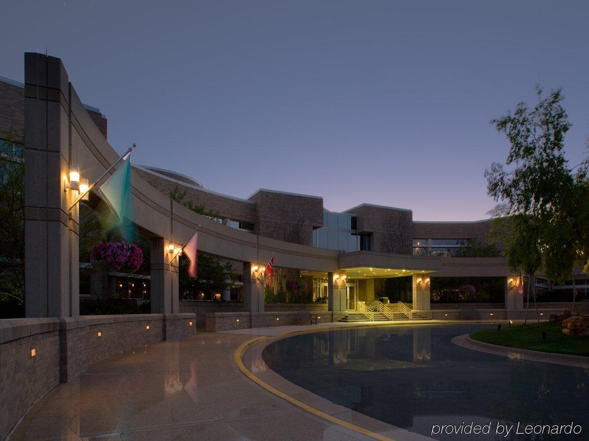 Oak Ridge Hotel Chaska Exterior photo